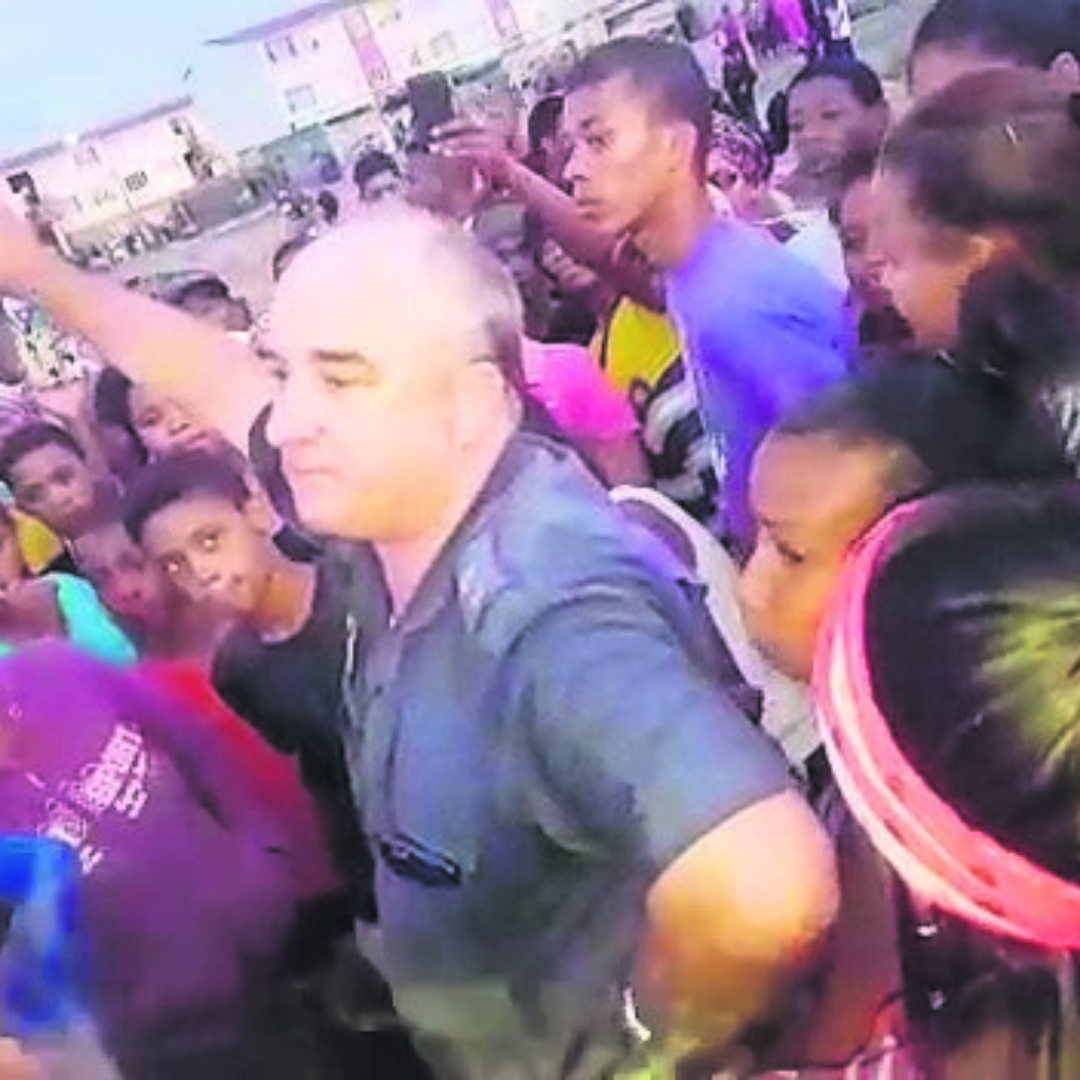 Read more about the article Inwoners is gatvol vir gangsters